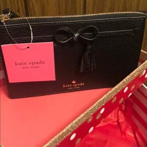 Kate spade wristlet NWT